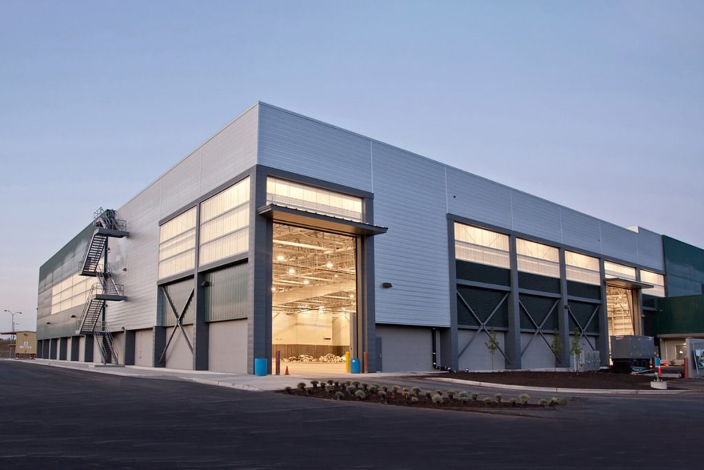 ساندویچ پانل‌ها به عنوان دیوارها و سقف‌های عایق 